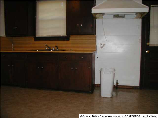 1930 Rhodes Avenue Baton Rouge, LA 70802 - Photo 4 of 8 Gallery Image 4