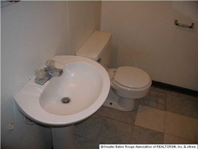 1930 Rhodes Avenue Baton Rouge, LA 70802 - Photo 6 of 8 Gallery Image 6