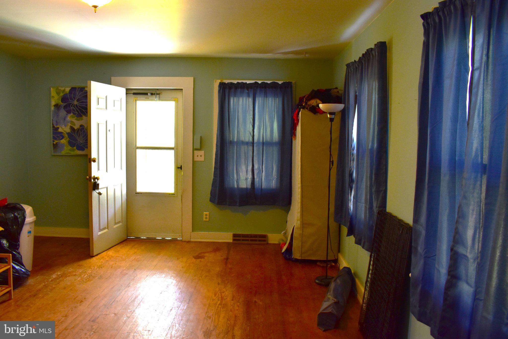 7191 Porters Road Esmont, VA 22937 - Photo 5 of 14 Bright and inviting entryway space.