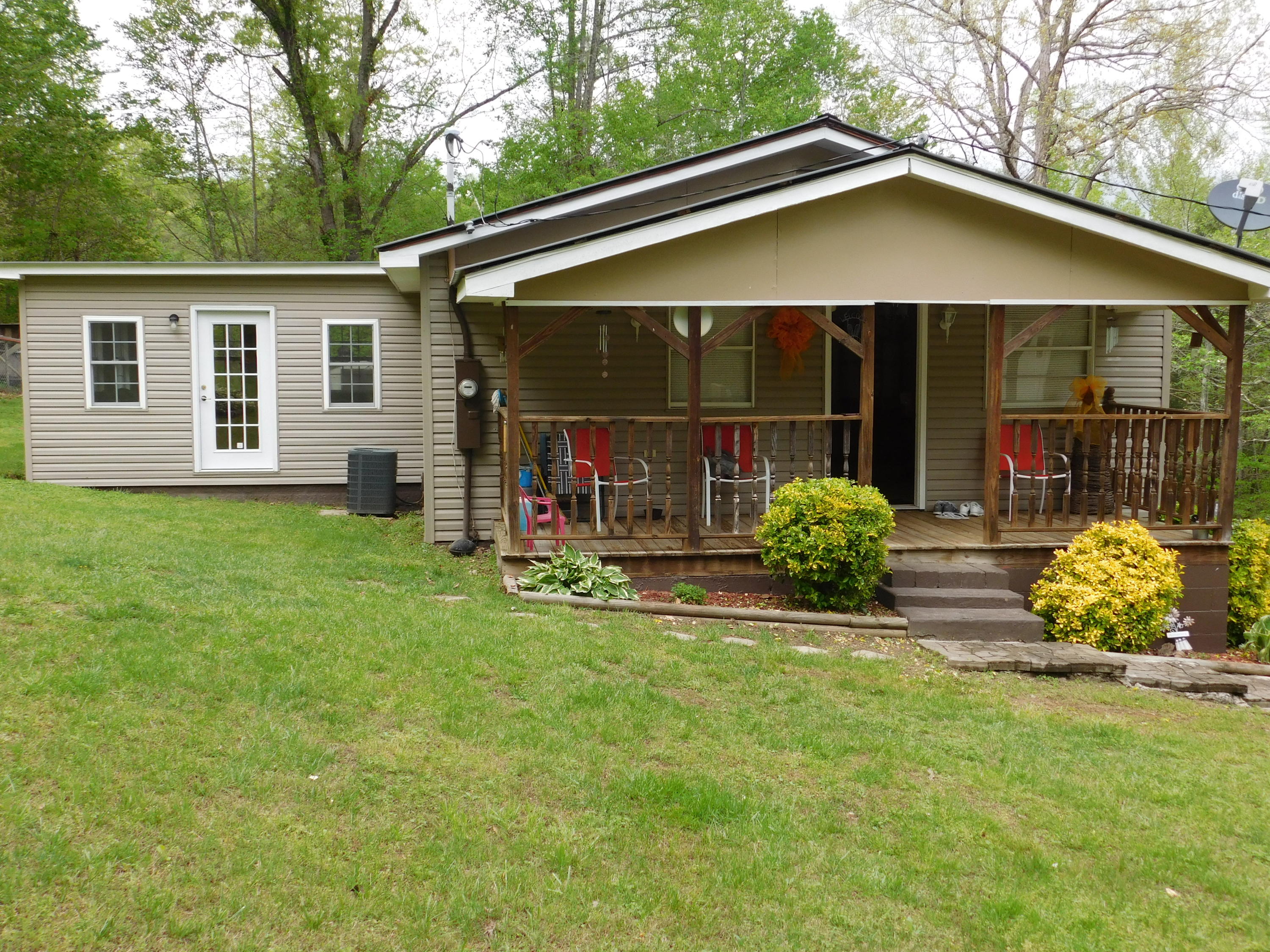 326 Braden Chapel Road Speedwell, TN 37870 - Photo 3 of 36 DSCN2361
