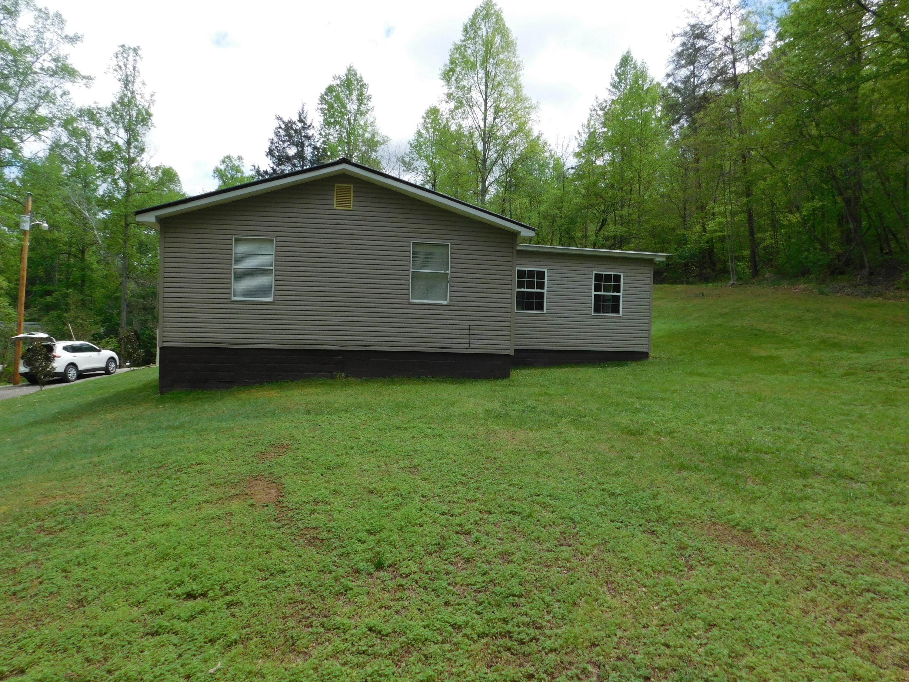 326 Braden Chapel Road Speedwell, TN 37870 - Photo 4 of 36 DSCN2357