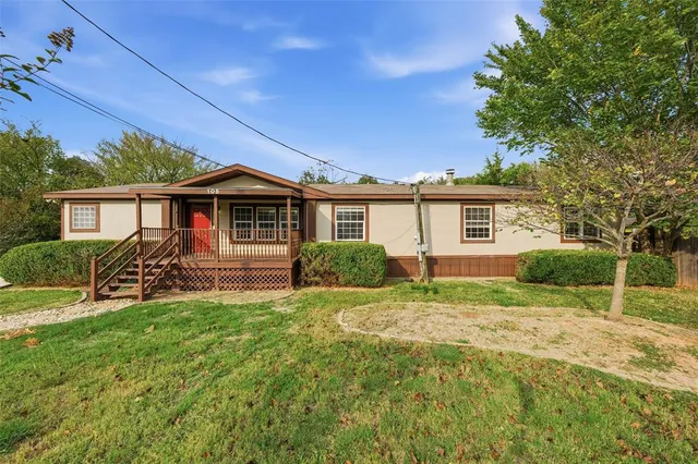$265,000 | 105 Bridle Path Street, Hewitt, TX 76643
