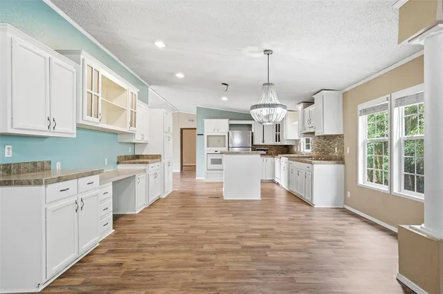 $265,000 | 105 Bridle Path Street, Hewitt, TX 76643