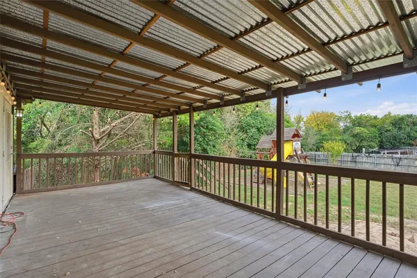 $245,000 | 105 Bridle Path Street, Hewitt, TX 76643