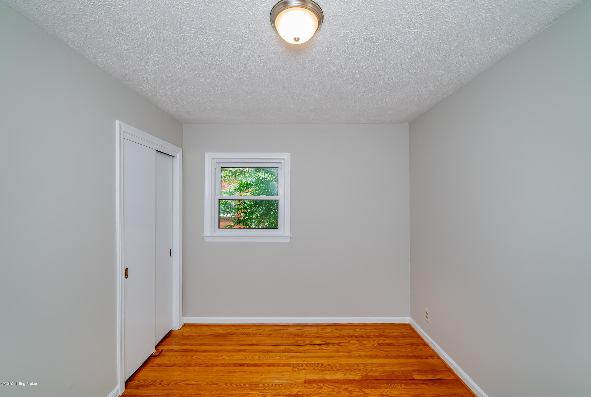 3813 Chatham Road Louisville, KY 40218 - Photo 20 of 46 3813 Chatham Rd L-15