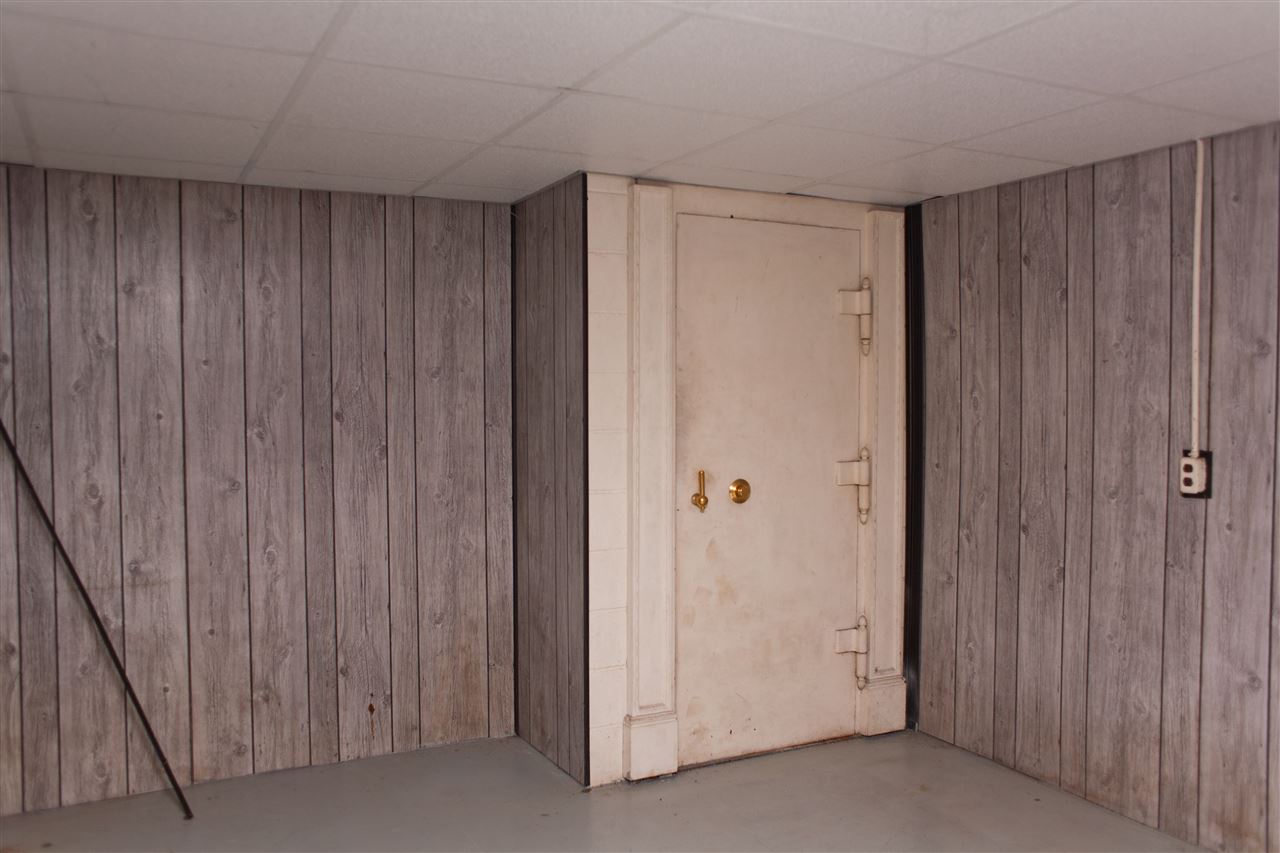 13827 Schwartz Road Grabill, IN 46741 - Photo 12 of 12 Gallery Image 12