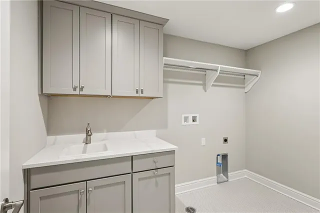 an empty room with windows and window