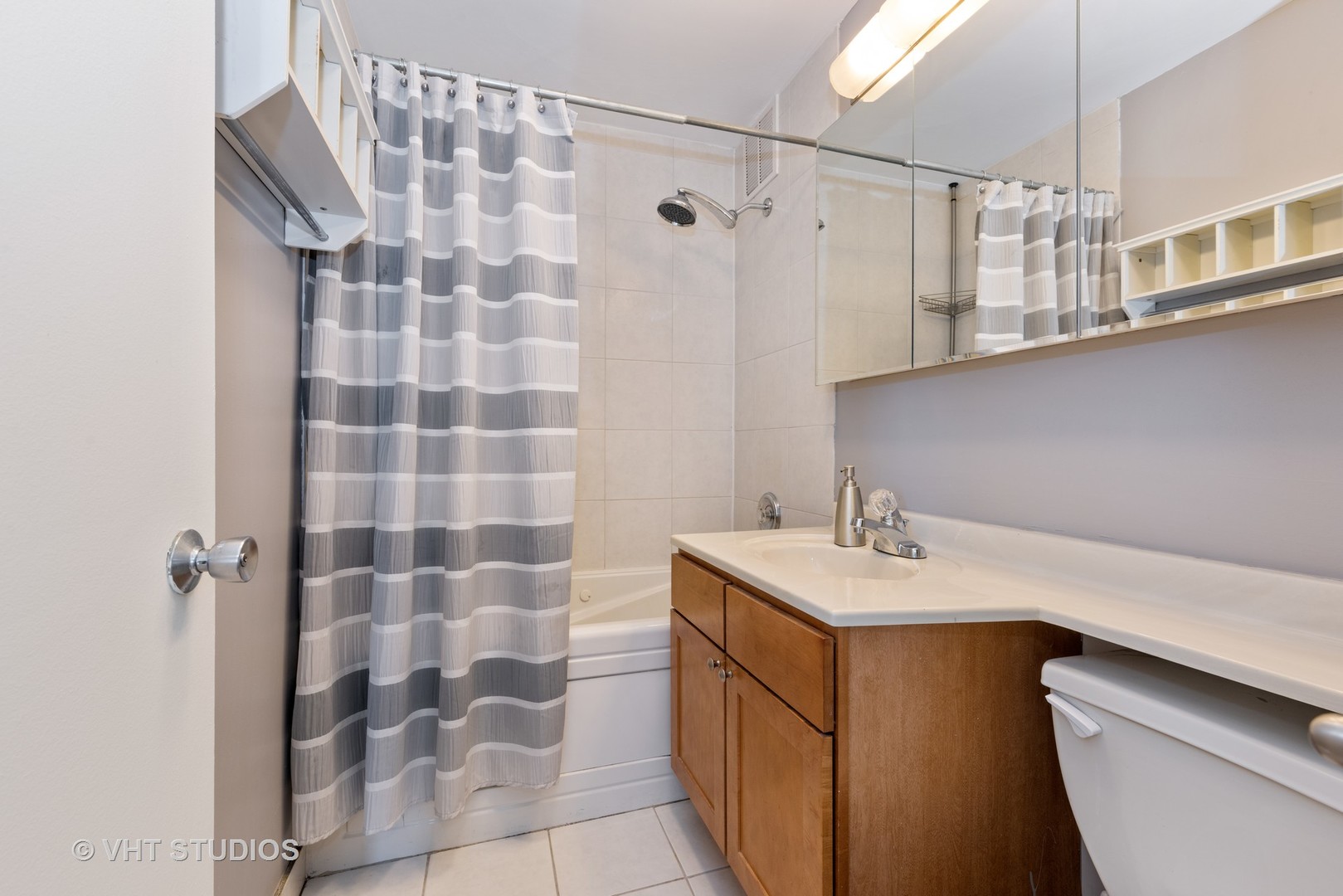 655 West Irving Park Road, Unit 3314 Chicago, IL 60613 - Photo 11 of 15