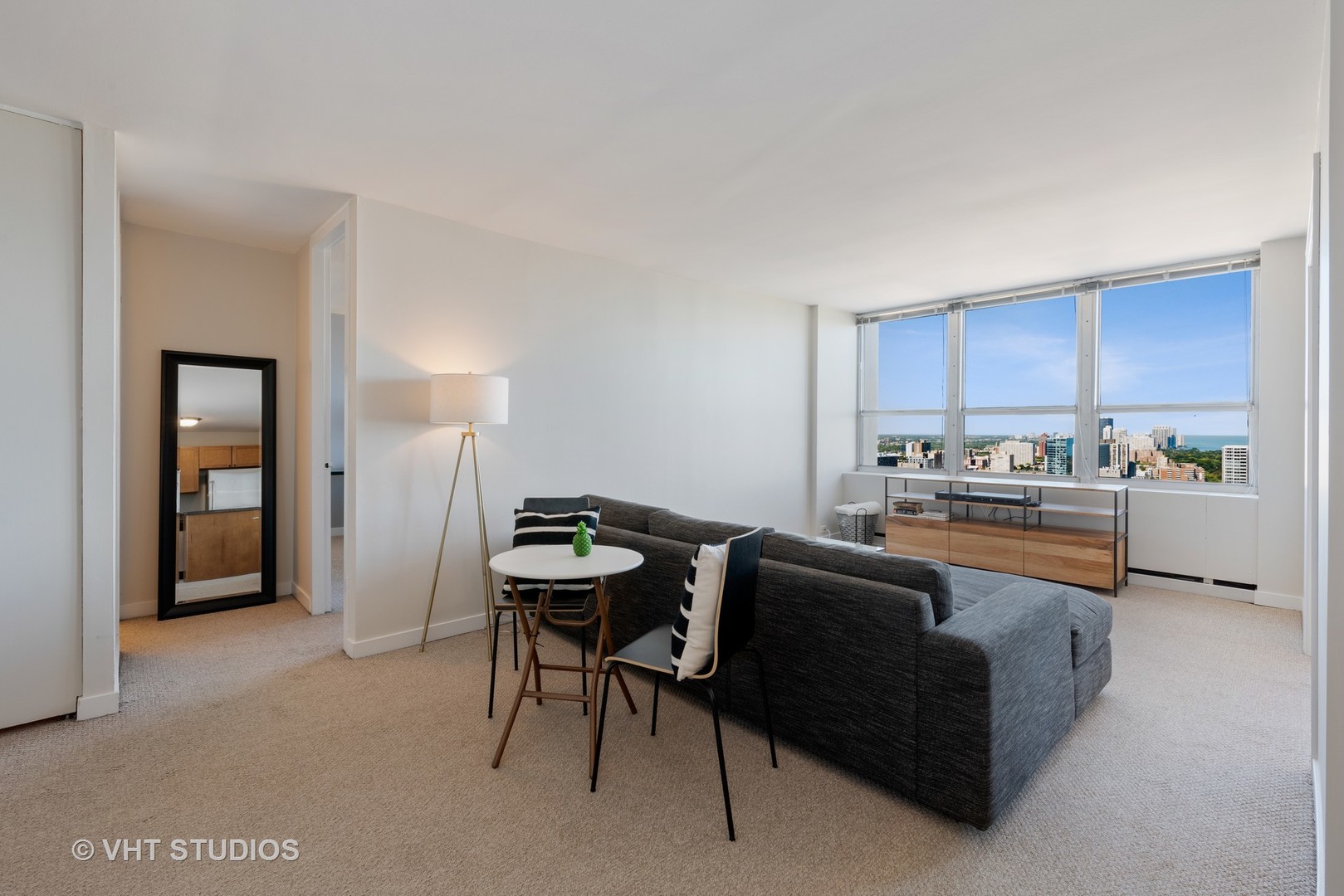 655 West Irving Park Road, Unit 3314 Chicago, IL 60613 - Photo 4 of 15