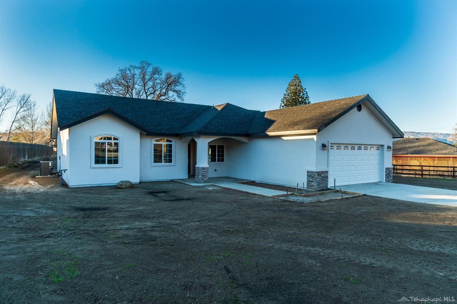 17621 Busher Way Tehachapi, CA 93561 - Photo 1 of 46 Gallery Image 1