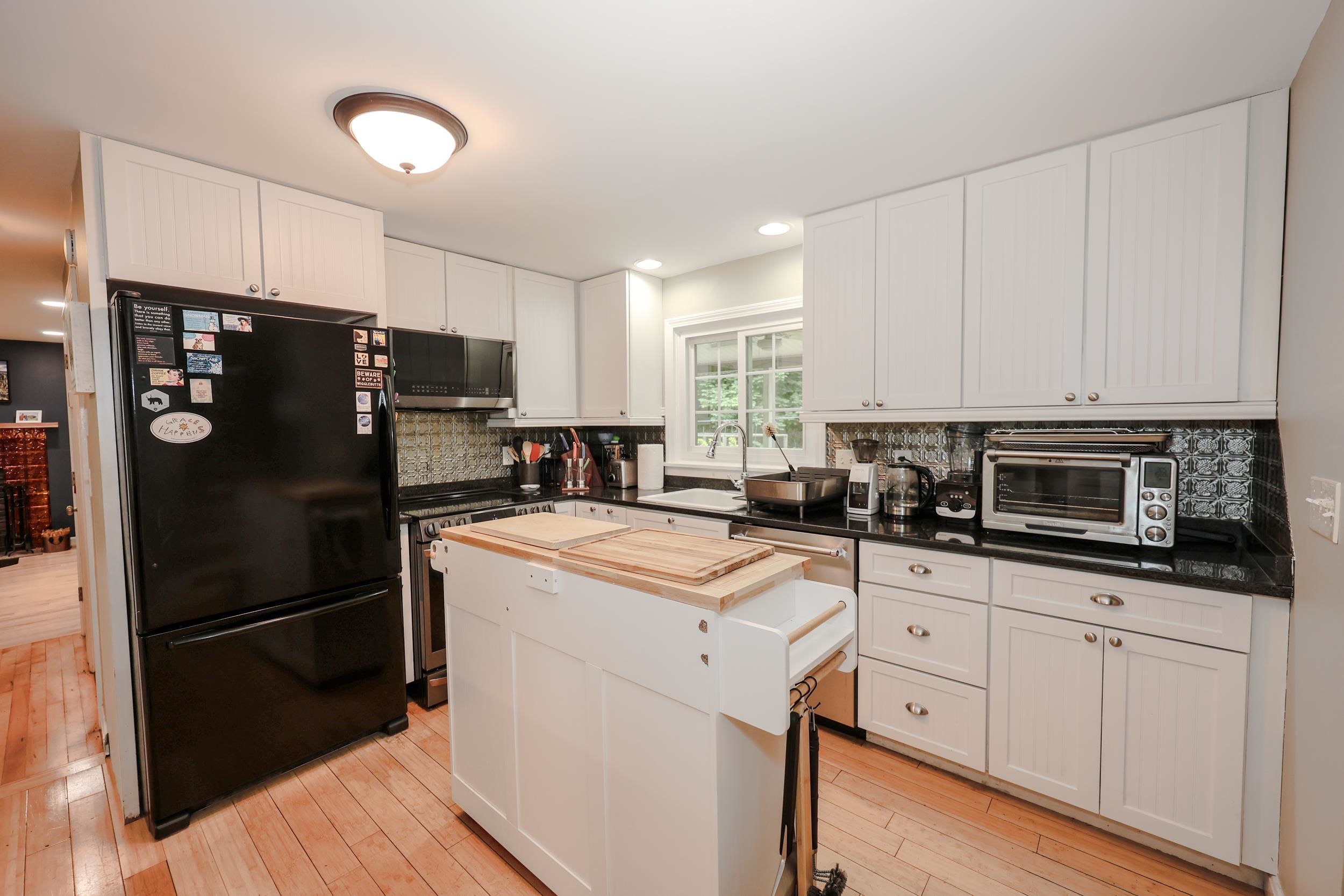 1 Woodridge Road Durham, NH 03824 - Photo 14 of 42