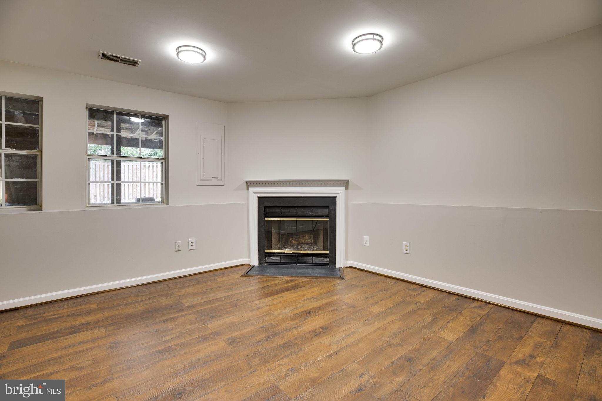 14232 Autumn Circle Centreville, VA 20121 - Photo 27 of 35