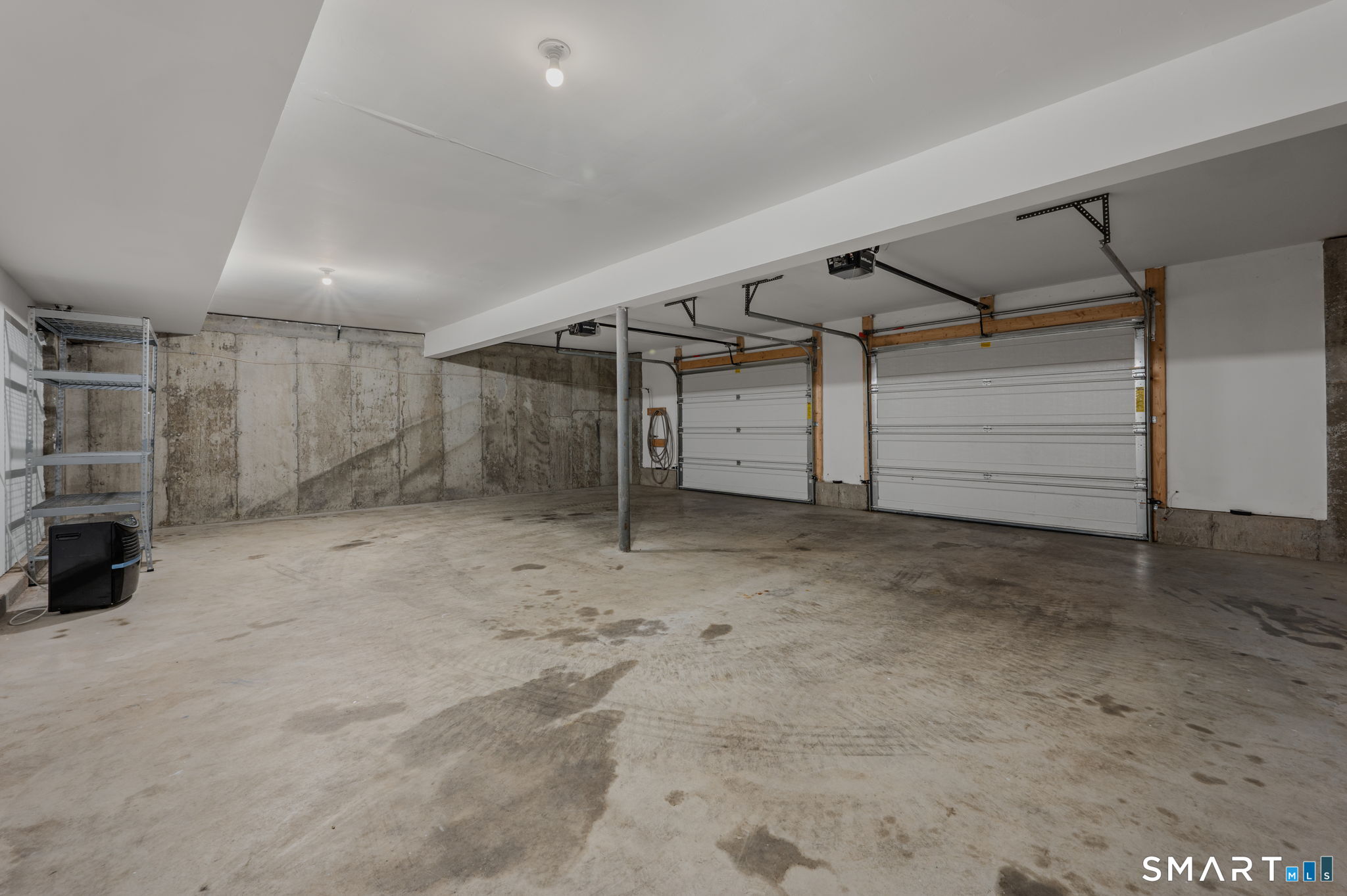 1409 Millbrook Road Middletown, CT 06457 - Photo 21 of 34
