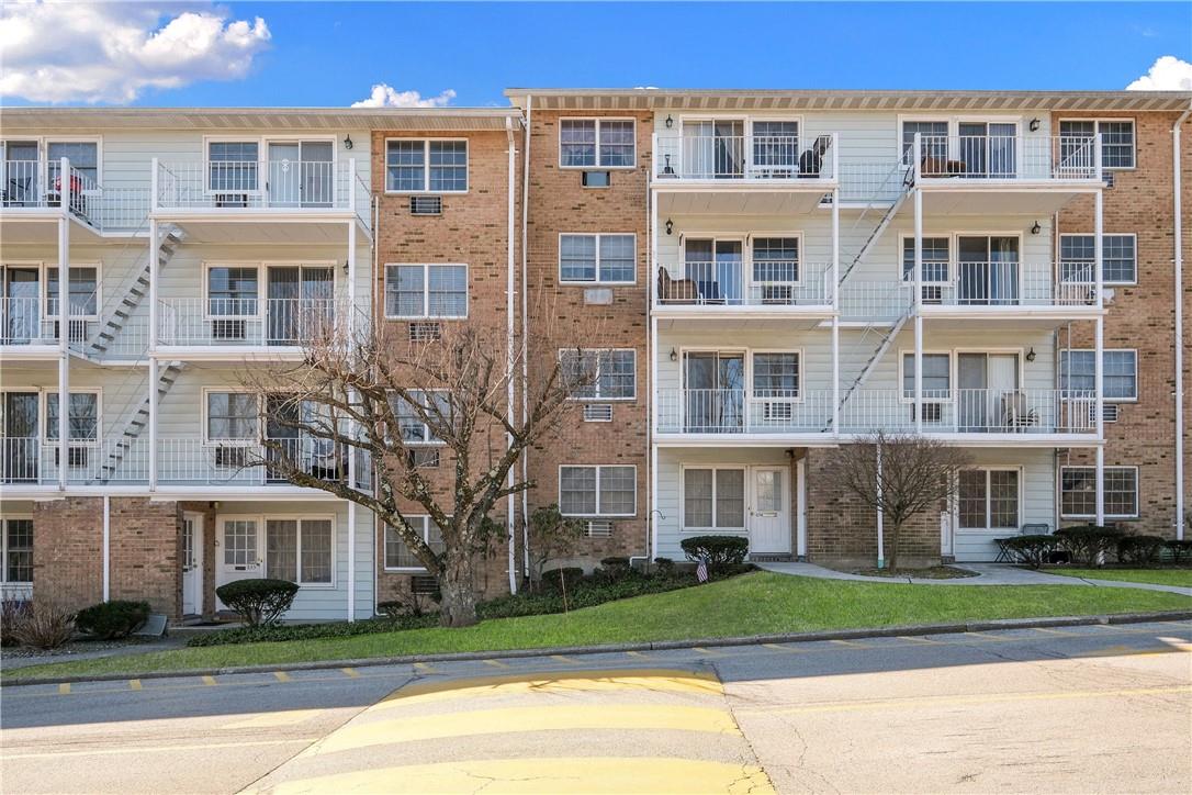 1840 Crompond Road, Unit 8B4 Peekskill, NY 10566 - Photo 1 of 1 Gallery Image 1