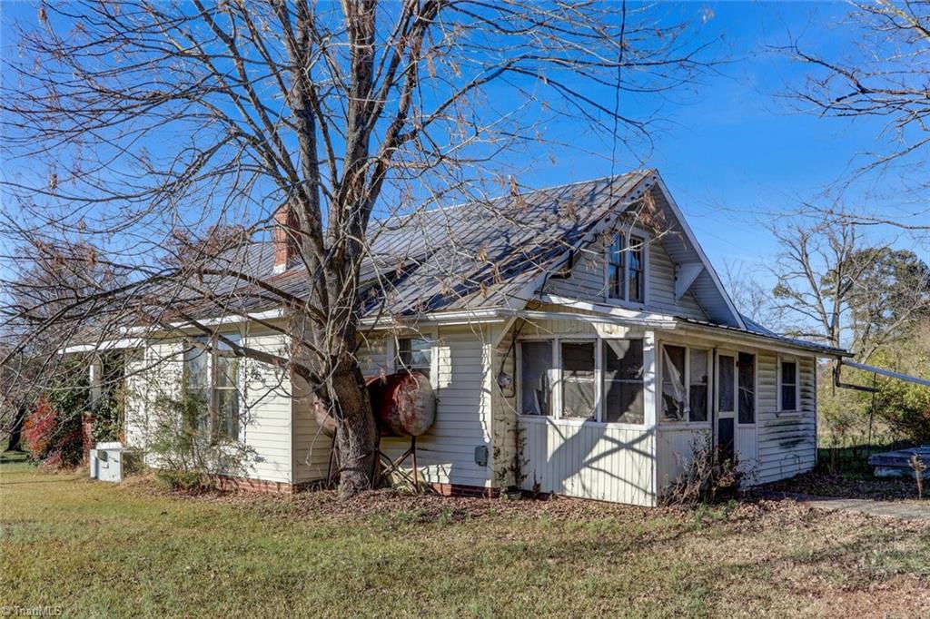 6315 Chilton Road Ramseur, NC 27316 - Photo 6 of 37
