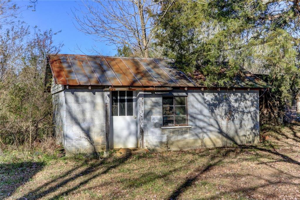 6315 Chilton Road Ramseur, NC 27316 - Photo 7 of 37