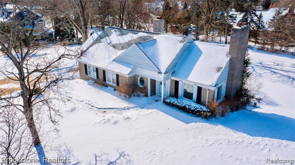 31315 Franklin Road Franklin, MI 48025 - Photo 1 of 40