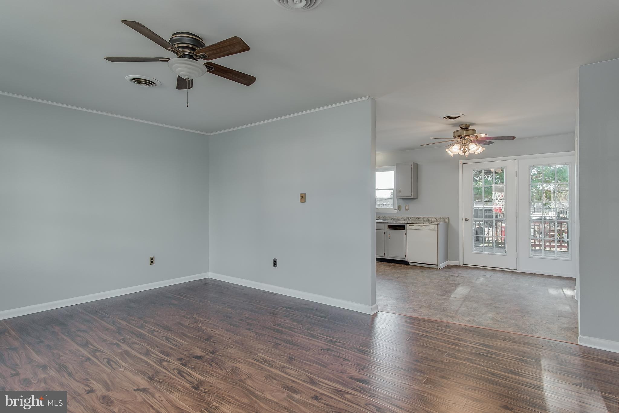 412 East 6th Avenue Ranson, WV 25438 - Photo 6 of 25