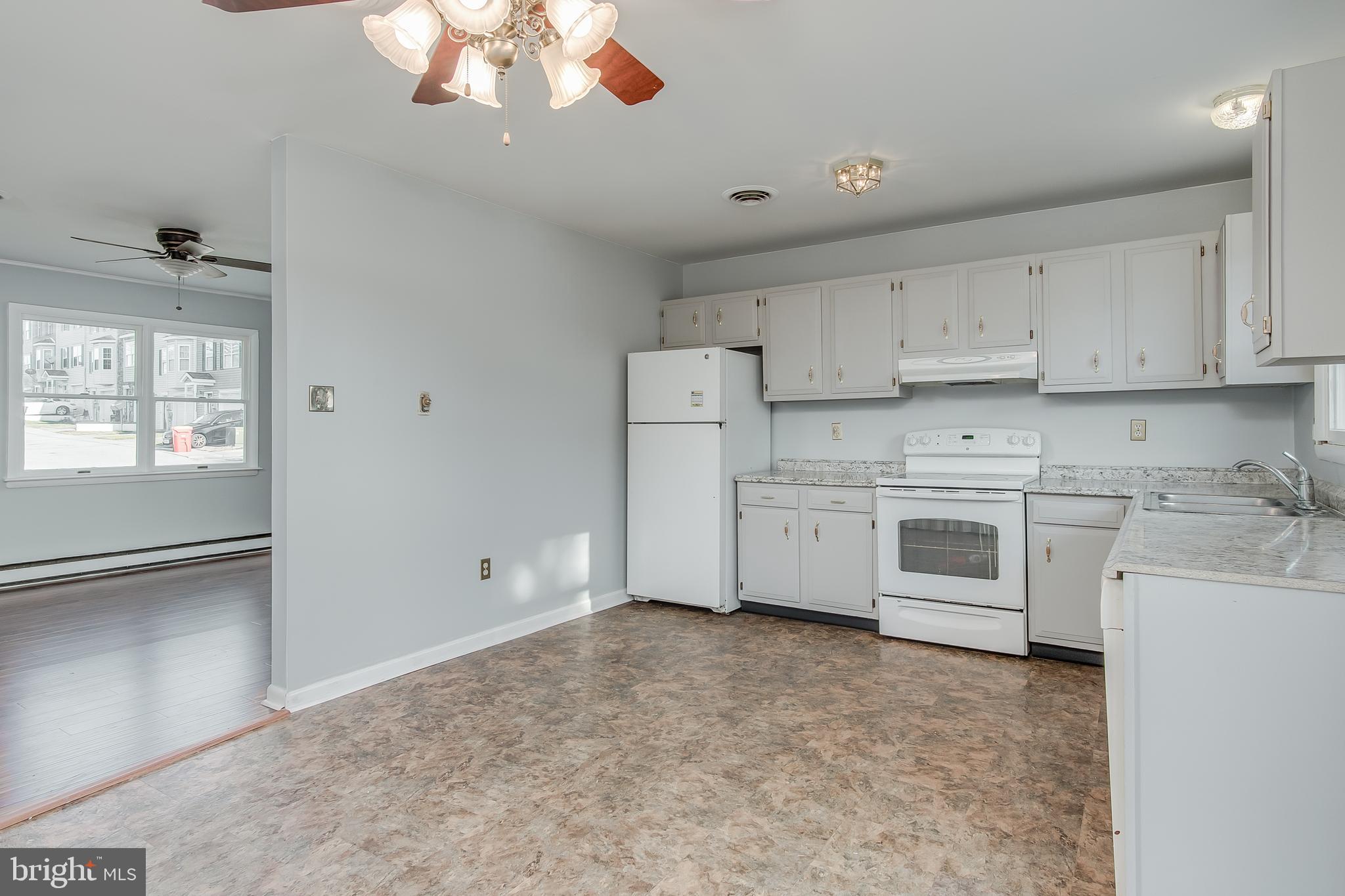 412 East 6th Avenue Ranson, WV 25438 - Photo 9 of 25