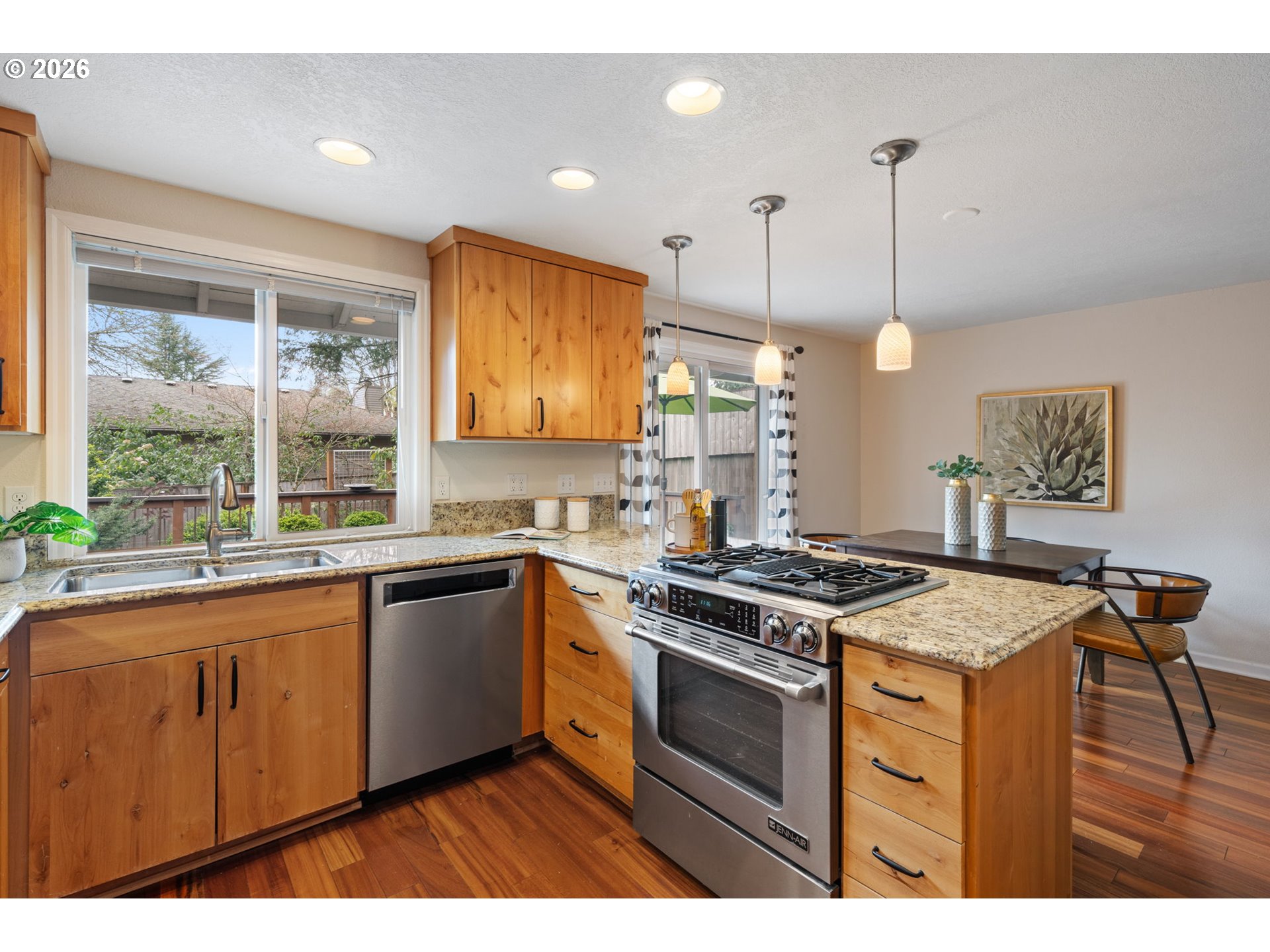 13850 Southwest Stirrup Street Beaverton, OR 97008 - Photo 12 of 48