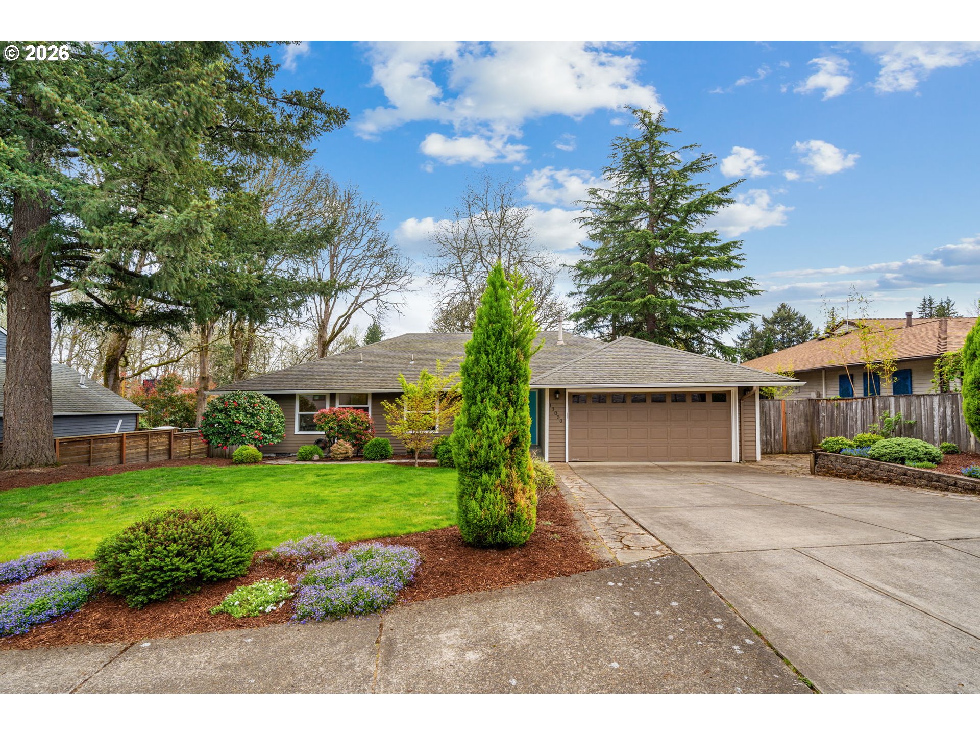 13850 Southwest Stirrup Street Beaverton, OR 97008 - Photo 4 of 48