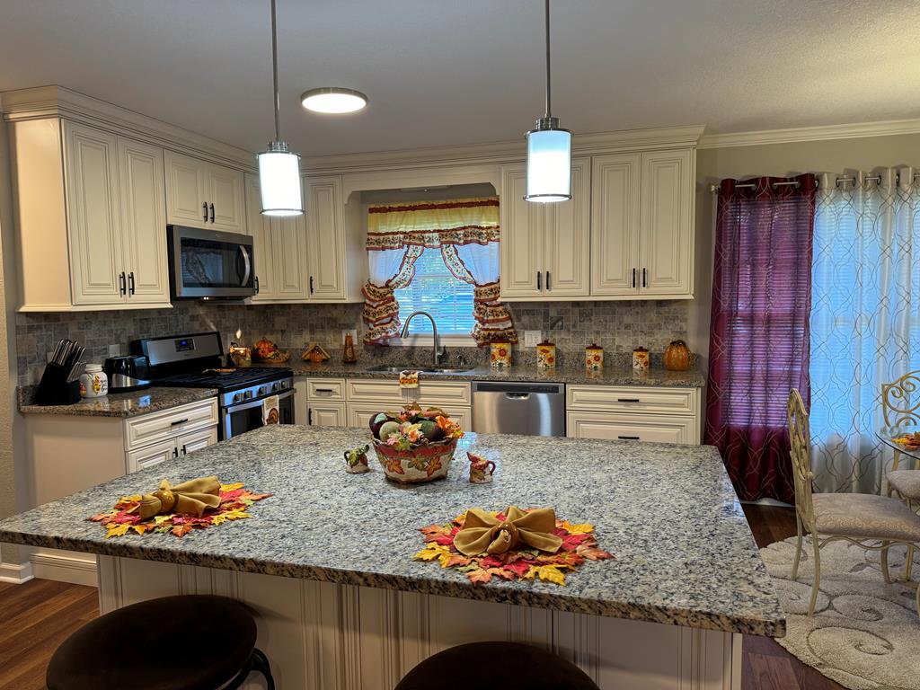 1201 Honeysuckle Road Dothan, AL 36305 - Photo 12 of 75