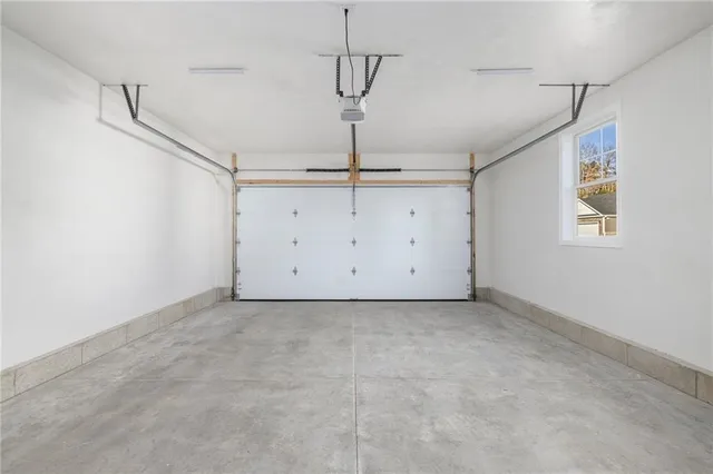 $535,000 | 44 Overlook Lane, Glocester, RI 02814