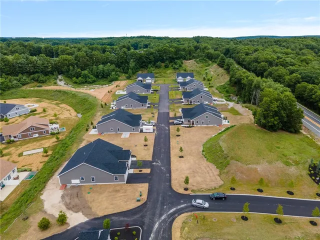 $535,000 | 44 Overlook Lane, Glocester, RI 02814