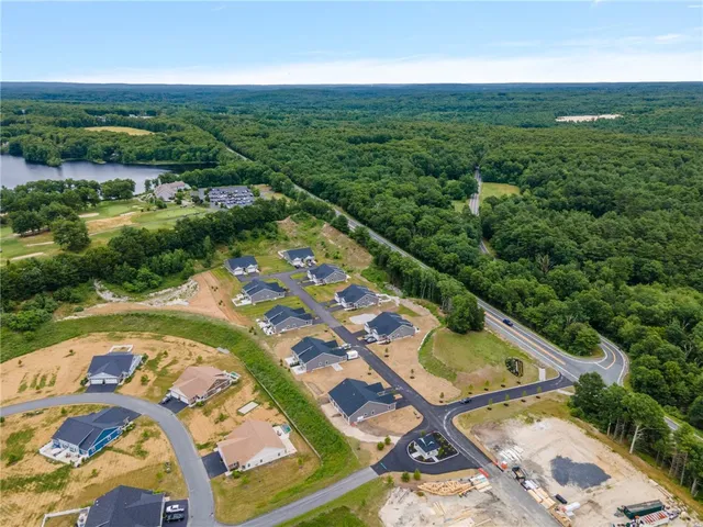 $535,000 | 44 Overlook Lane, Glocester, RI 02814