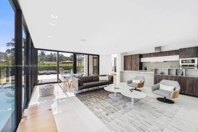 $55,000 | 418 Sunset Drive, Hallandale Beach, FL 33009