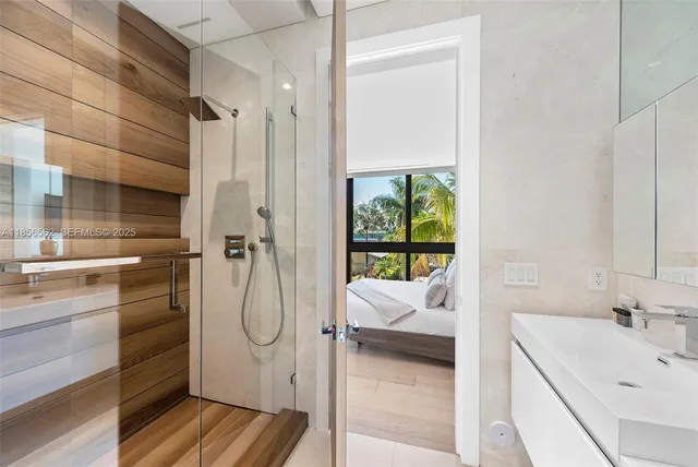 $55,000 | 418 Sunset Drive, Hallandale Beach, FL 33009