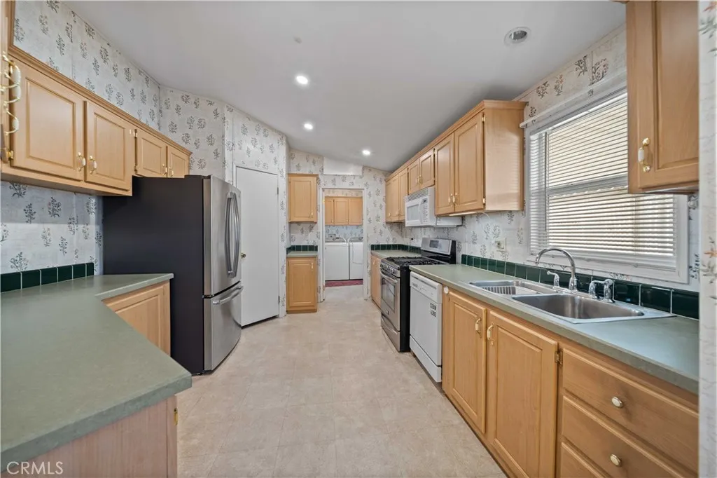 600 South Dennison, Unit 13 Tehachapi, CA 93561 - Photo 11 of 28