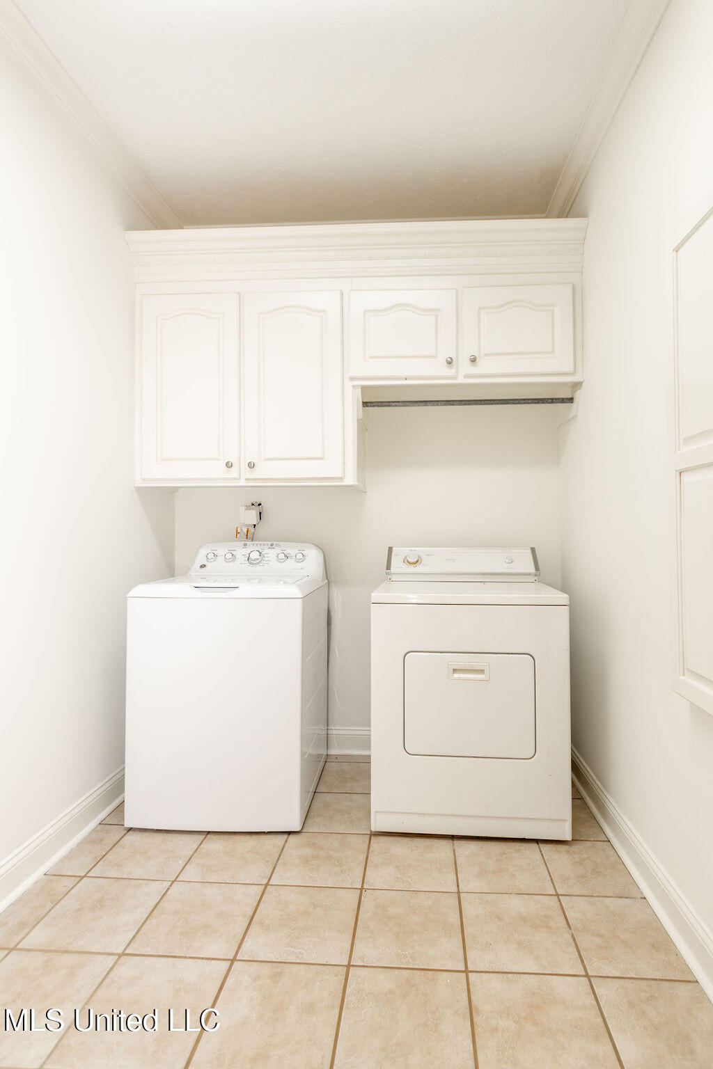 332 Provision Parkway Brandon, MS 39042 - Photo 21 of 38 Laundry Room Washer & Dryer Stay !