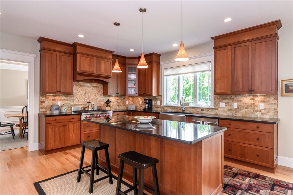 20 Hunters Lane Natick, MA 01760 - Photo 12 of 38