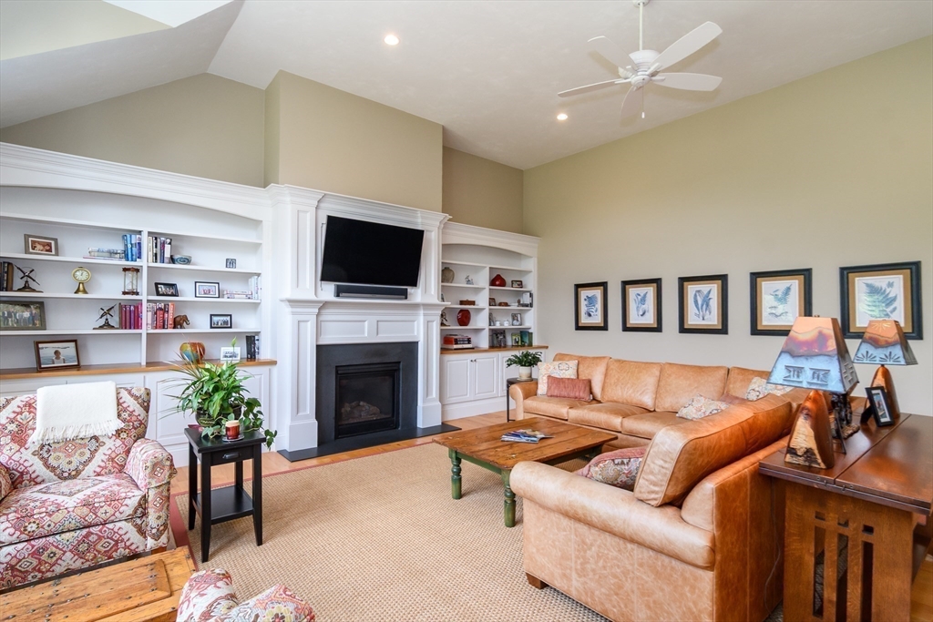 20 Hunters Lane Natick, MA 01760 - Photo 16 of 38