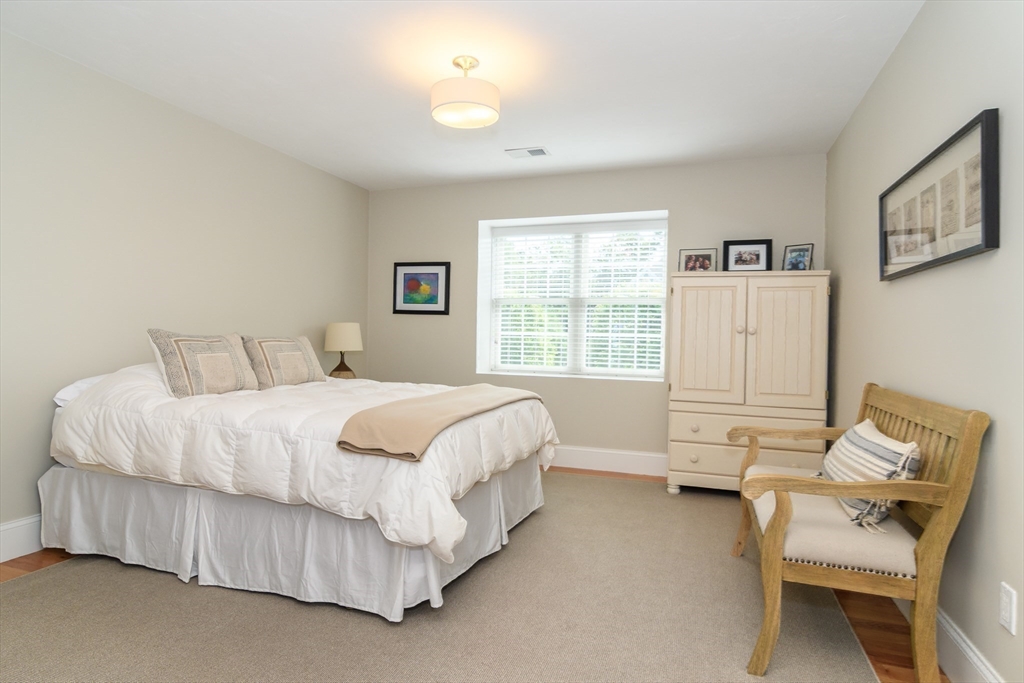 20 Hunters Lane Natick, MA 01760 - Photo 21 of 38