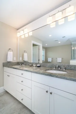 $2,199,000 | 20 Hunters Lane, Natick, MA 01760