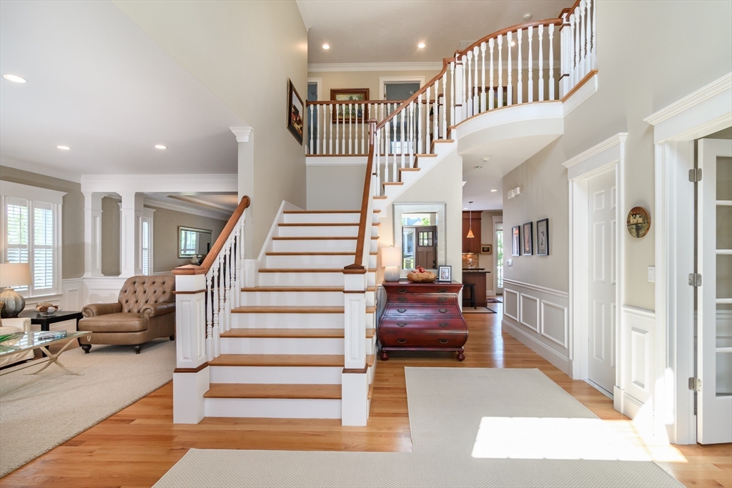 20 Hunters Lane Natick, MA 01760 - Photo 7 of 38