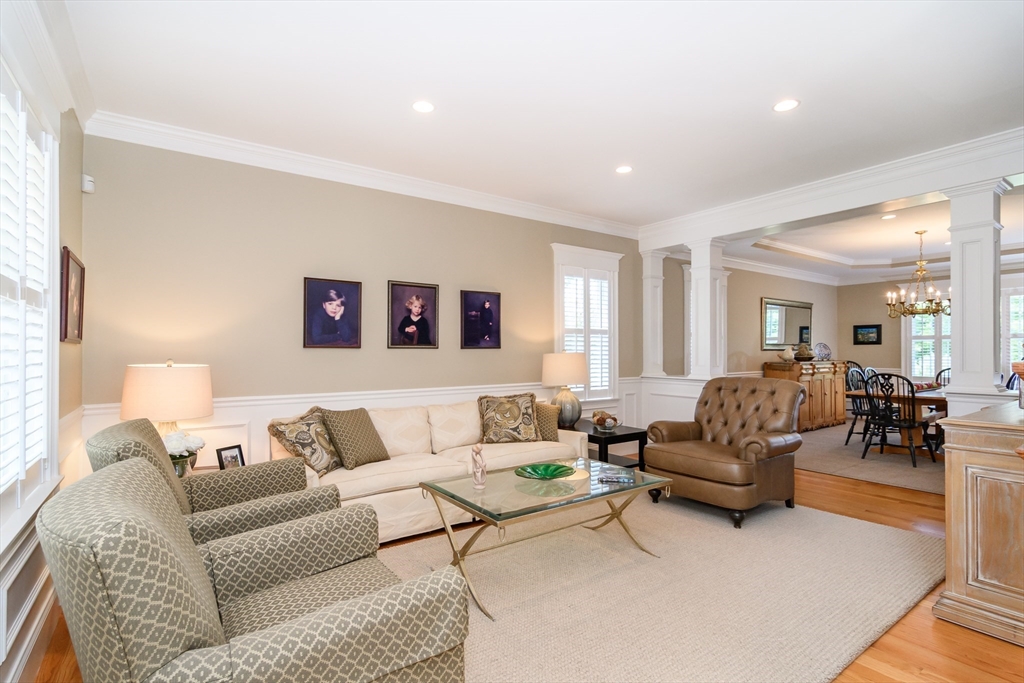 20 Hunters Lane Natick, MA 01760 - Photo 8 of 38