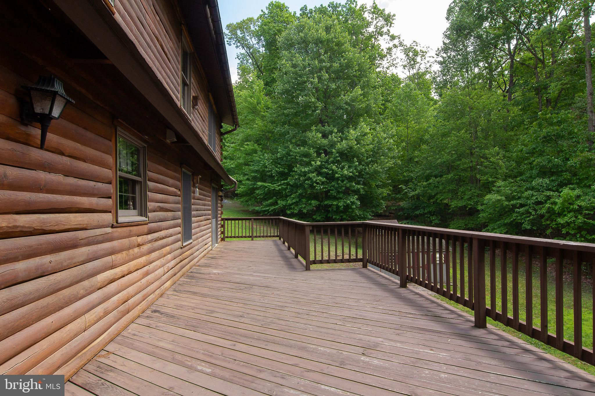 2563 Ebbvale Road Manchester, MD 21102 - Photo 29 of 41 Rear Deck