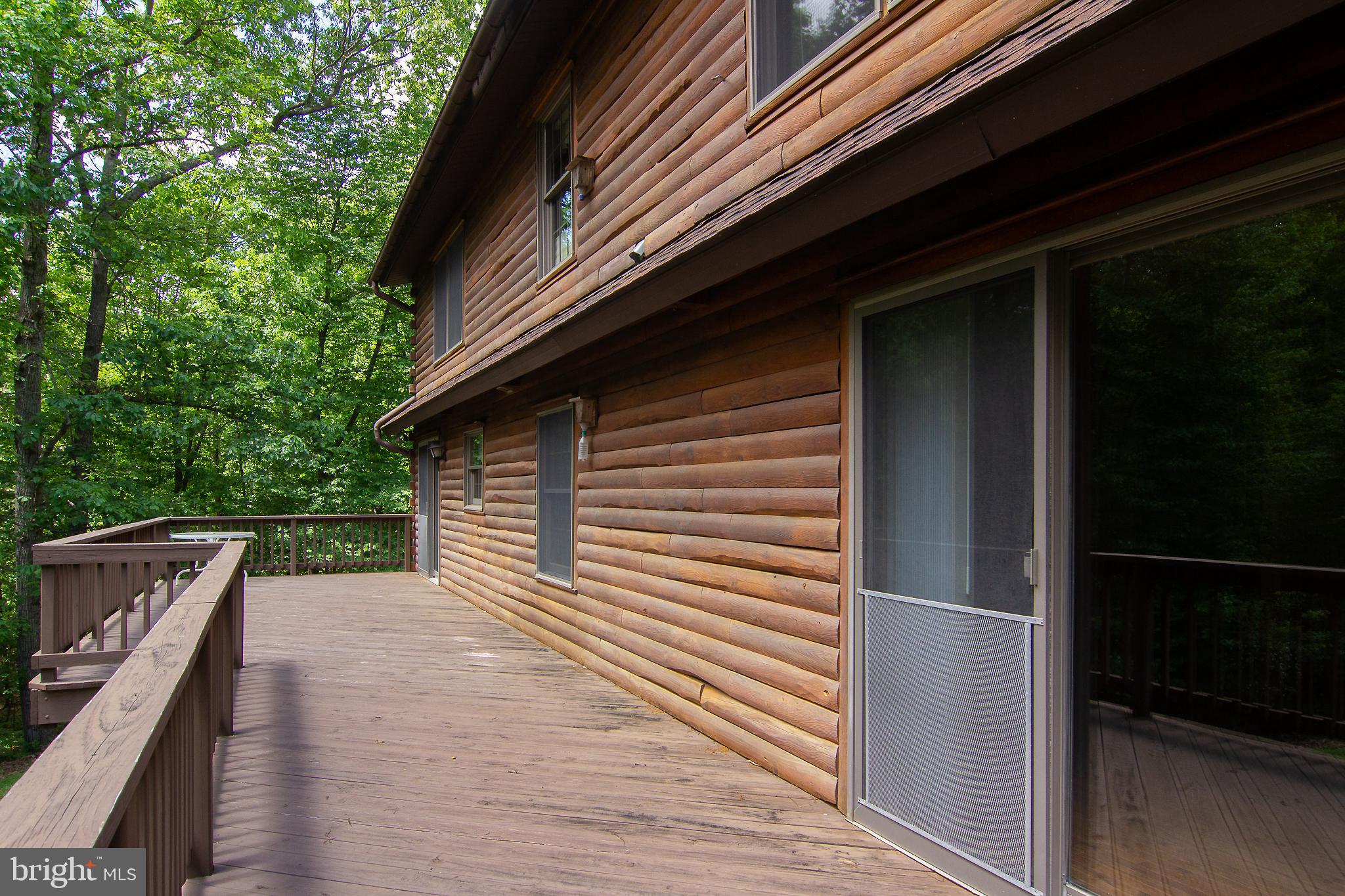 2563 Ebbvale Road Manchester, MD 21102 - Photo 30 of 41 Rear Deck