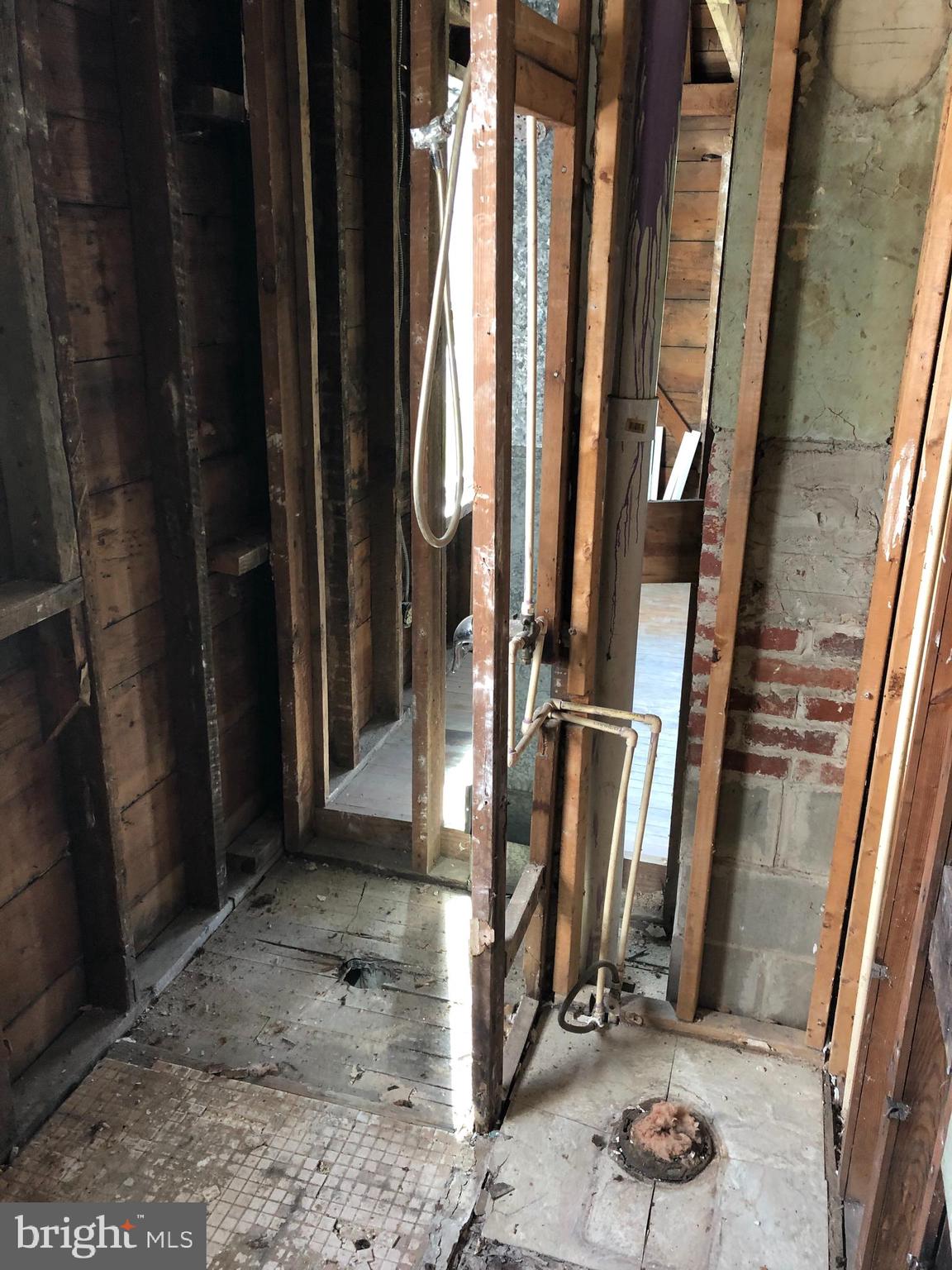 13601 Cherry Tree Crossing Road Brandywine, MD 20613 - Photo 18 of 47 First floor bathroom