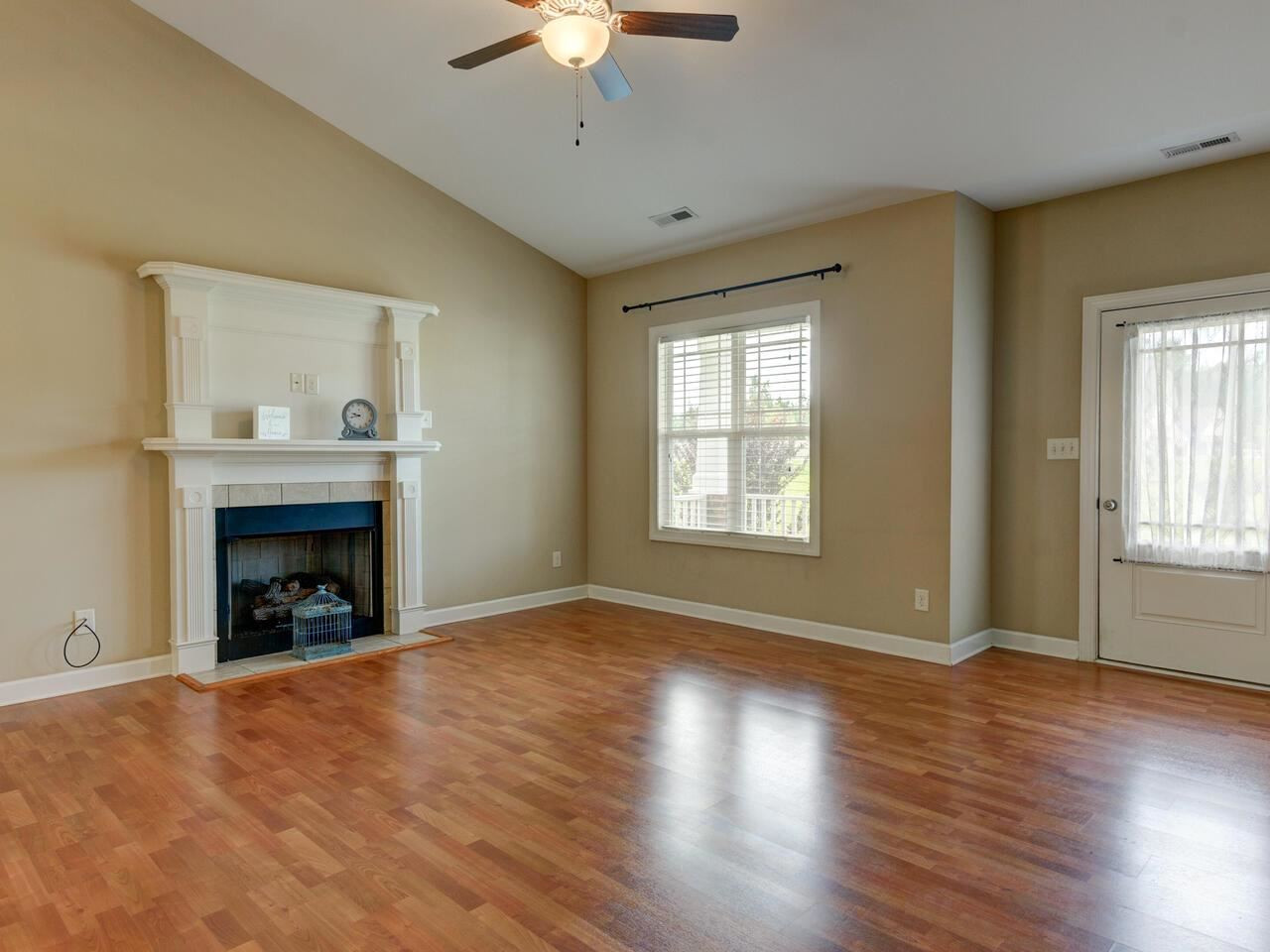 2195 Matthews Road Clayton, NC 27520 - Photo 3 of 30 Family Room