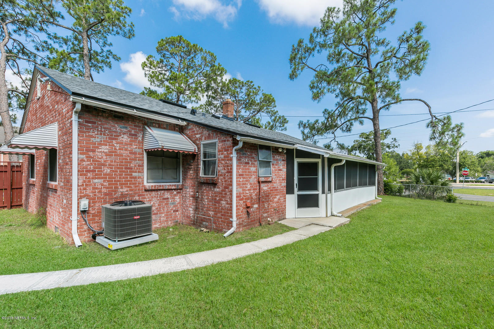 4851 Manchester Road Jacksonville, FL 32210 - Photo 26 of 30 Ext Back Left 2