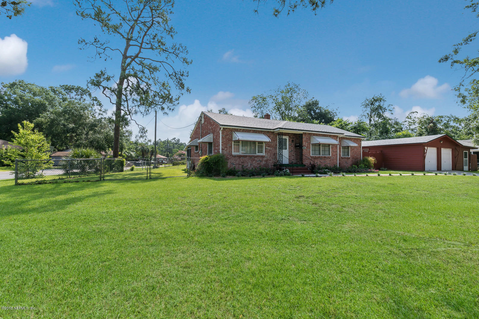 4851 Manchester Road Jacksonville, FL 32210 - Photo 3 of 30 Front Ext Left