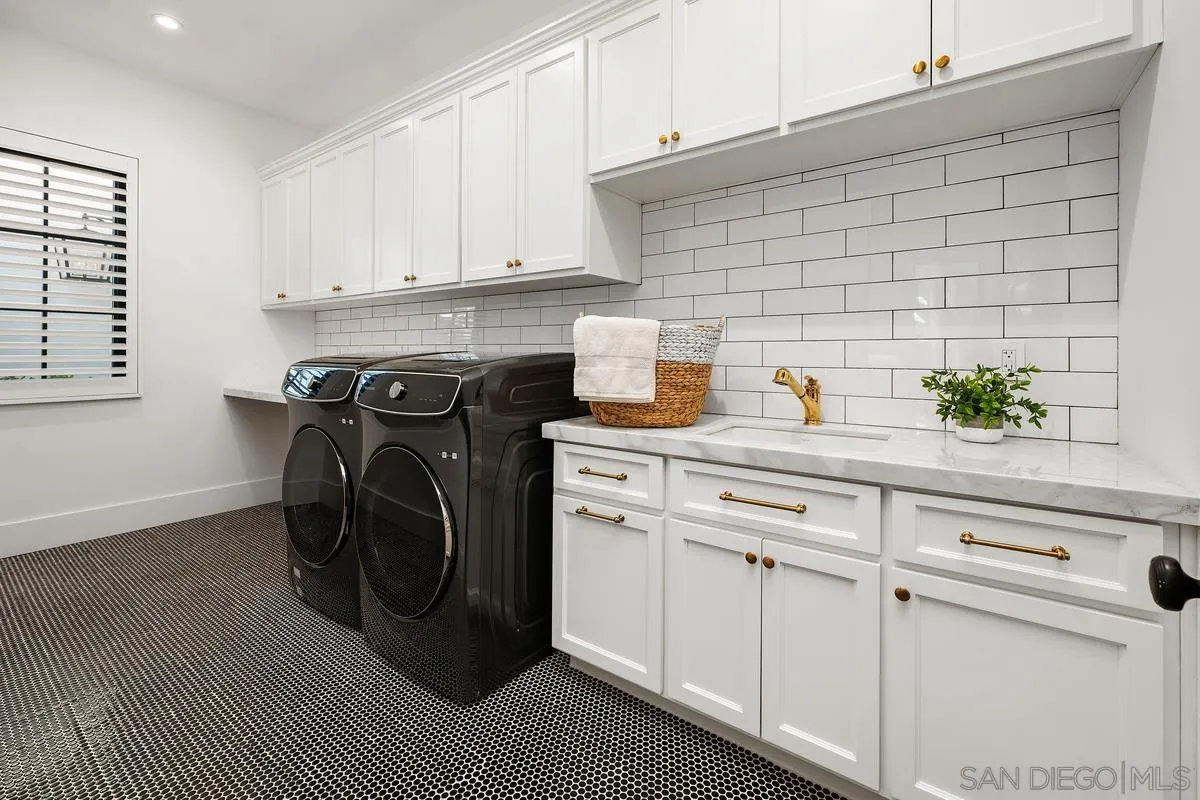 16561 Via Lago Azul Rancho Santa Fe, CA 92067 - Photo 22 of 27