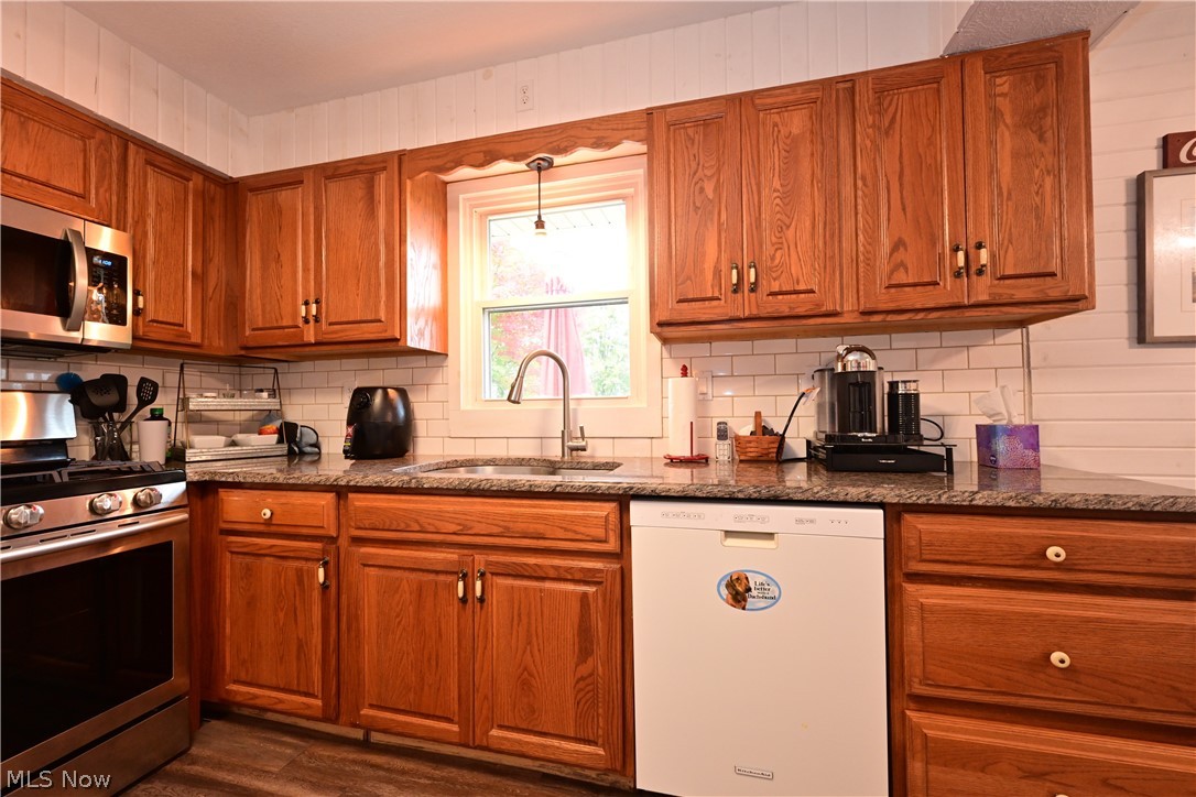 40202 Biggs Road Lagrange, OH 44050 - Photo 15 of 33