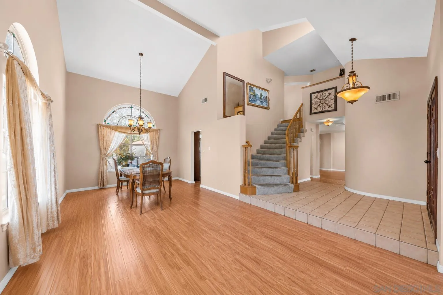 12280 Wildflower Lane Riverside, CA 92503 - Photo 3 of 21