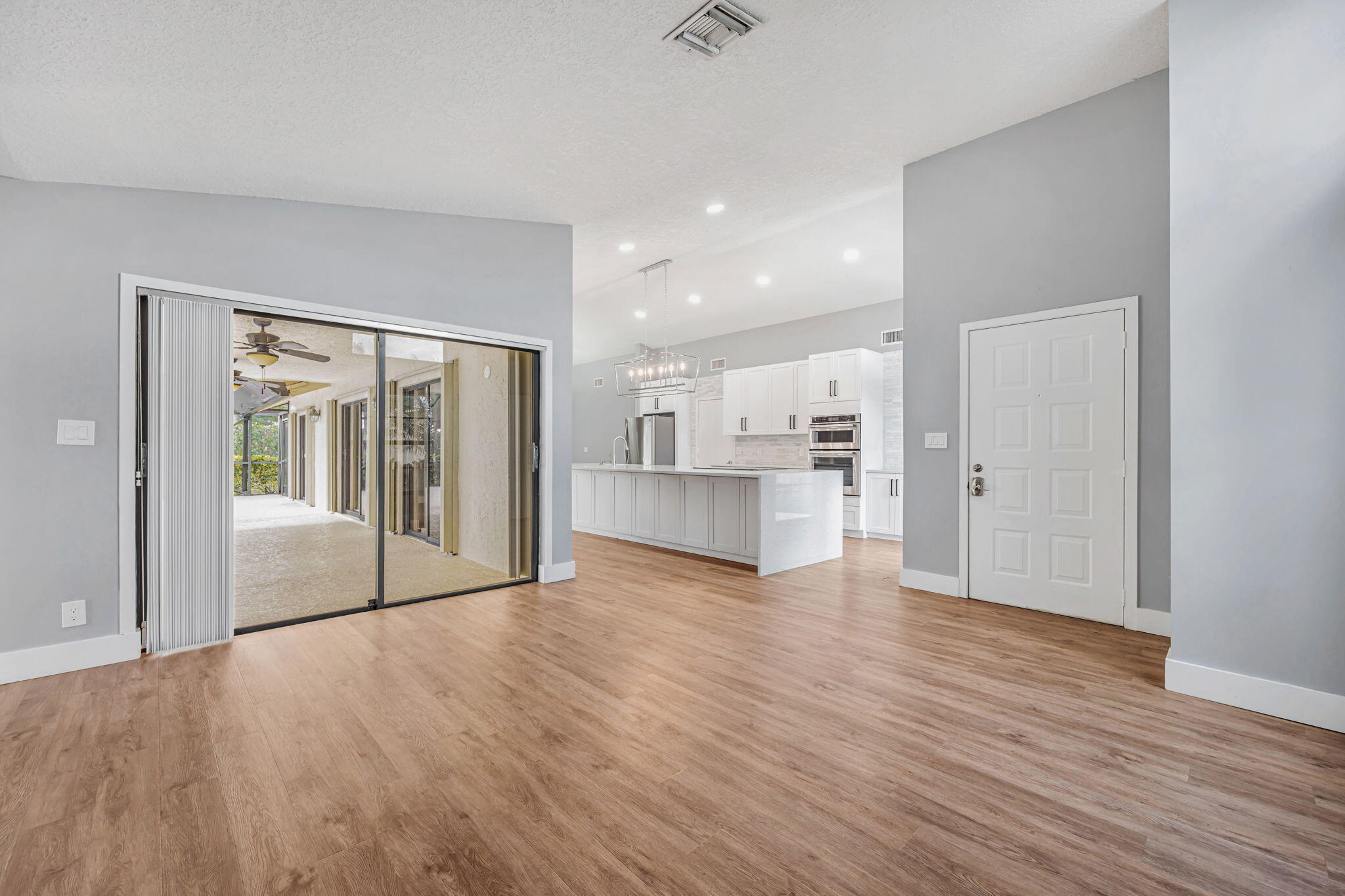 21356 Summertrace Circle Boca Raton, FL 33428 - Photo 8 of 33 4-web-or-mls-21356-summertrace-cir