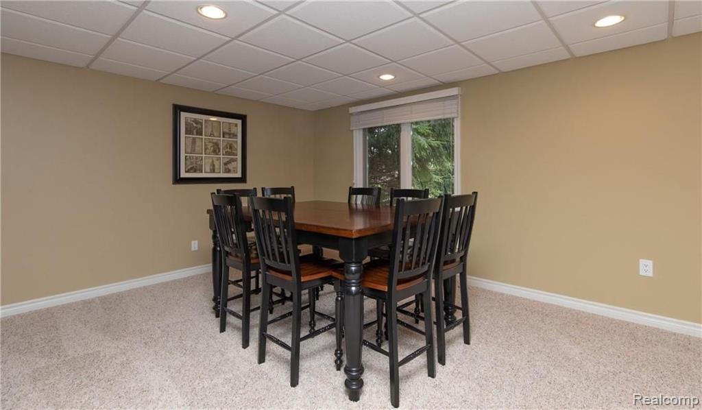 1056 Autumnview Drive Rochester, MI 48307 - Photo 39 of 44